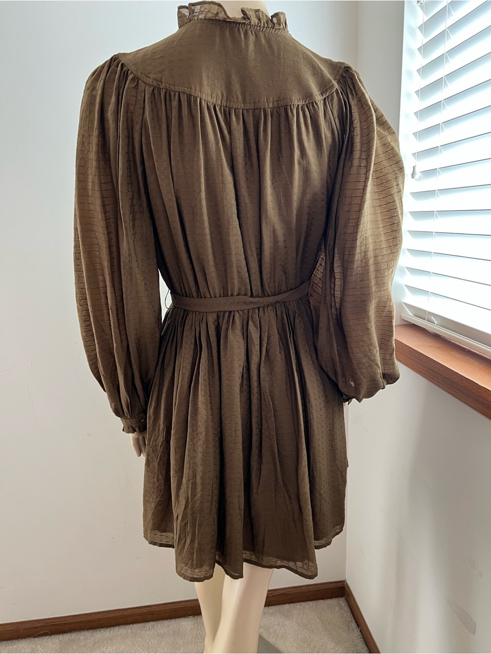 ❤️ En Saison Bree Olive mini dress. - Picture 9 of 13